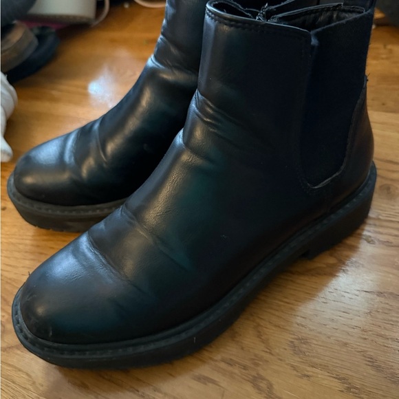 Black Ankle Boots - Picture 4 of 6